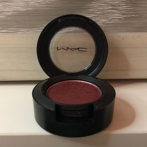 MAC Single Eyeshadow